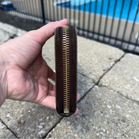 Louis Vuitton Long  Damier Zippy Wallet - Picture 4 of 12
